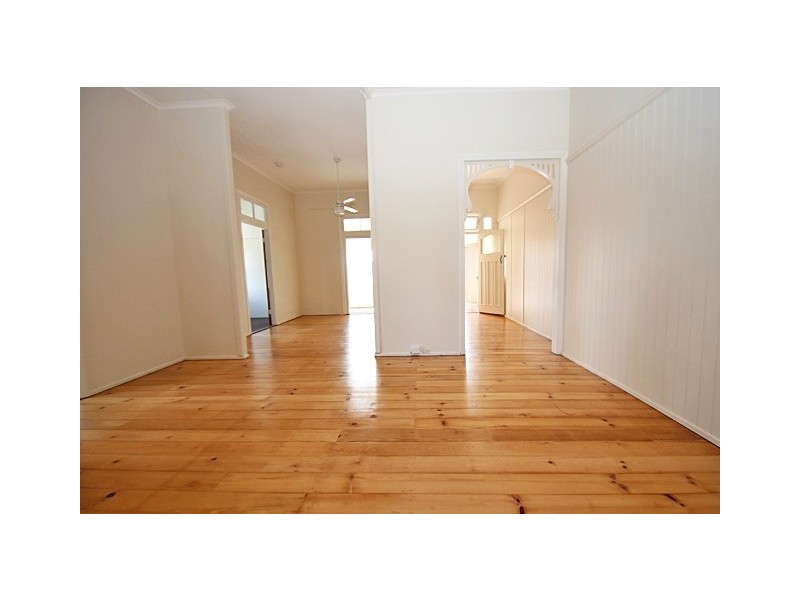 5 Magnolia Street, Nambour QLD 4560