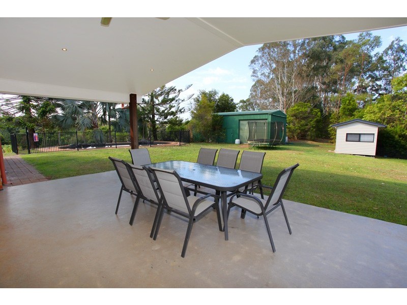 101 Winston Rd, Palmwoods QLD 4555