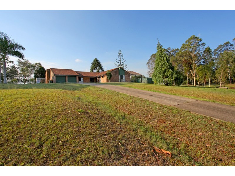 101 Winston Rd, Palmwoods QLD 4555