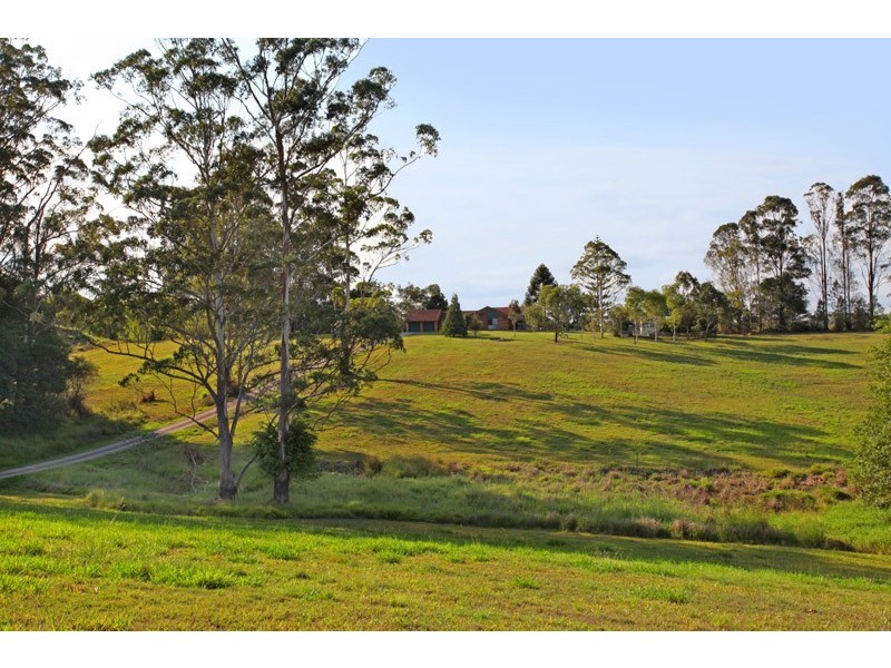 101 Winston Rd, Palmwoods QLD 4555