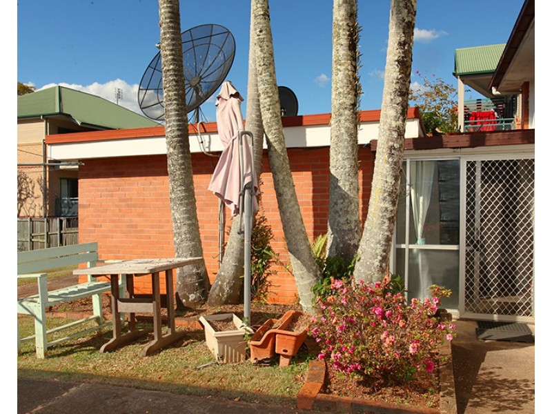 11 Maud Street, Nambour QLD 4560