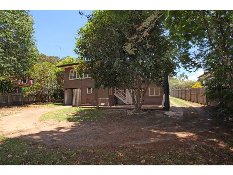 42 Bade St, Nambour QLD 4560