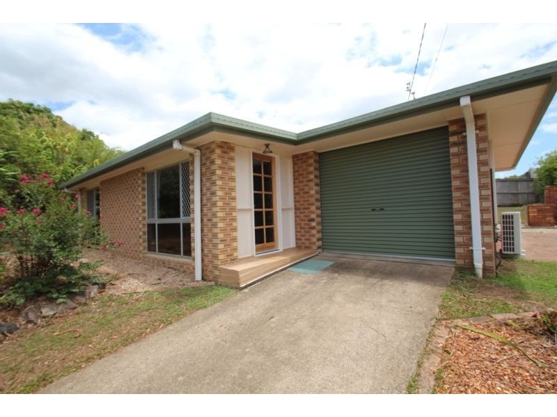 8 Titania Court, Nambour QLD 4560