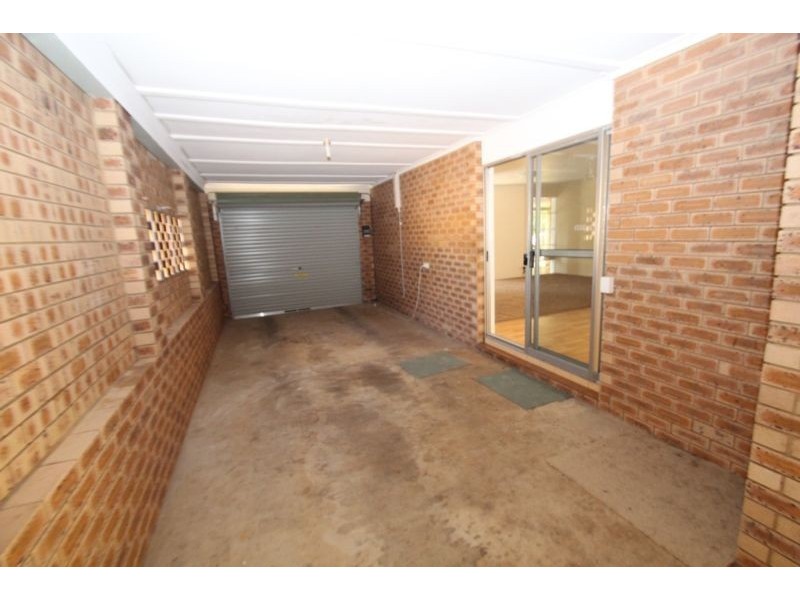 8 Titania Court, Nambour QLD 4560