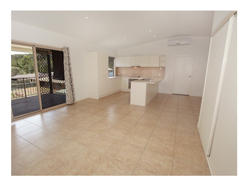 1 Tuckers Creek Drive, Nambour QLD 4560