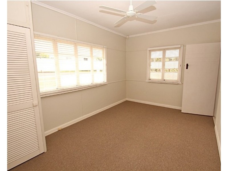 17 Washington Street, Nambour QLD 4560