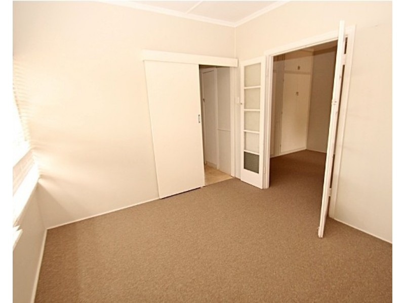 17 Washington Street, Nambour QLD 4560