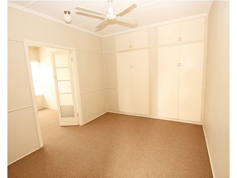 17 Washington Street, Nambour QLD 4560