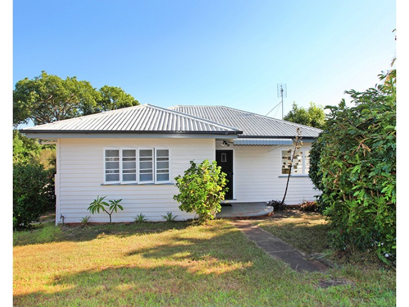 17 Washington Street, Nambour QLD 4560