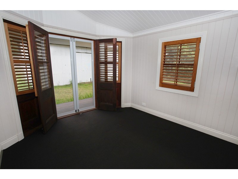 14 Hutchinsons Rd, Ilkley QLD 4554