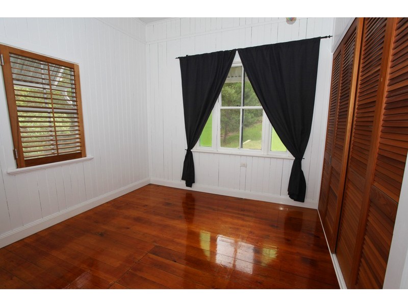 14 Hutchinsons Rd, Ilkley QLD 4554