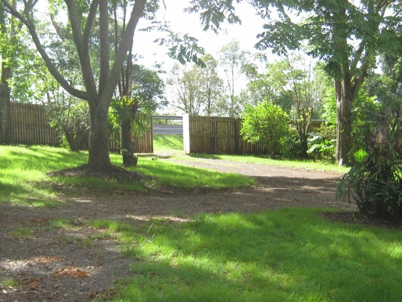 132 Flaxton Drive, Mapleton QLD 4560