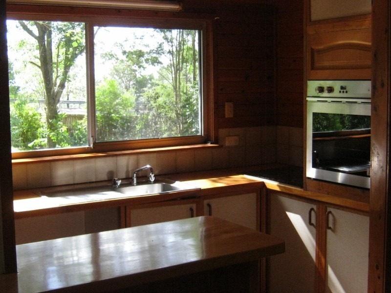 132 Flaxton Drive, Mapleton QLD 4560