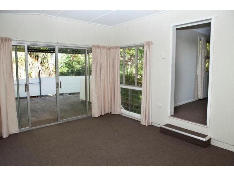 31 Netherton Street, Nambour QLD 4560