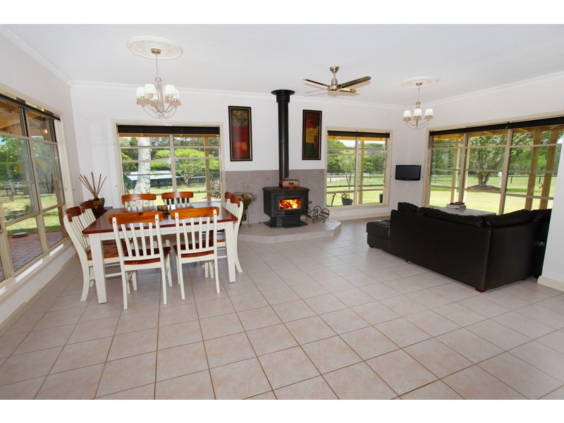 72 Willandra Place, Kureelpa QLD 4560