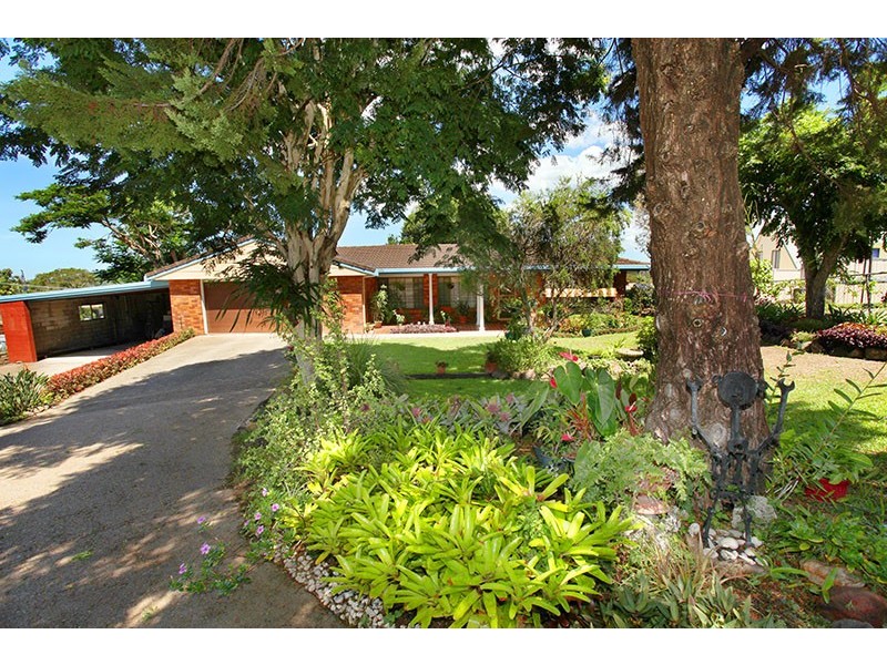 22 Stuart Place, Nambour QLD 4560