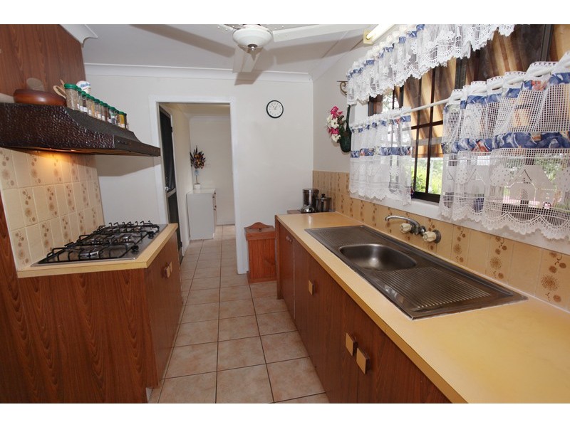 22 Stuart Place, Nambour QLD 4560