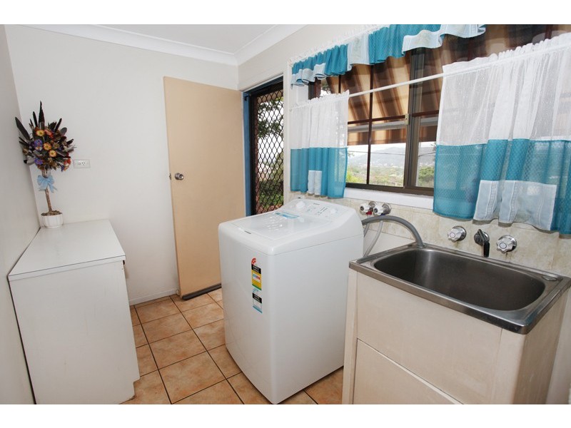 22 Stuart Place, Nambour QLD 4560