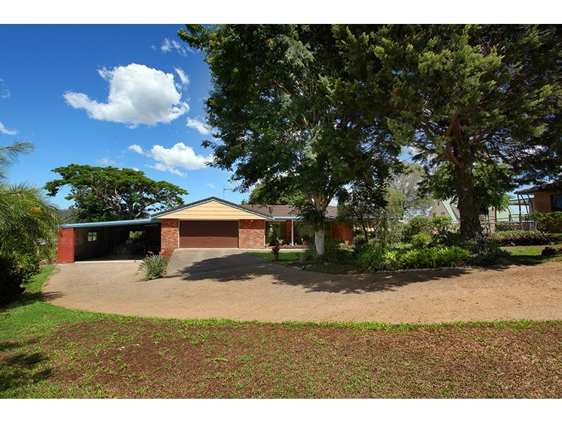 22 Stuart Place, Nambour QLD 4560