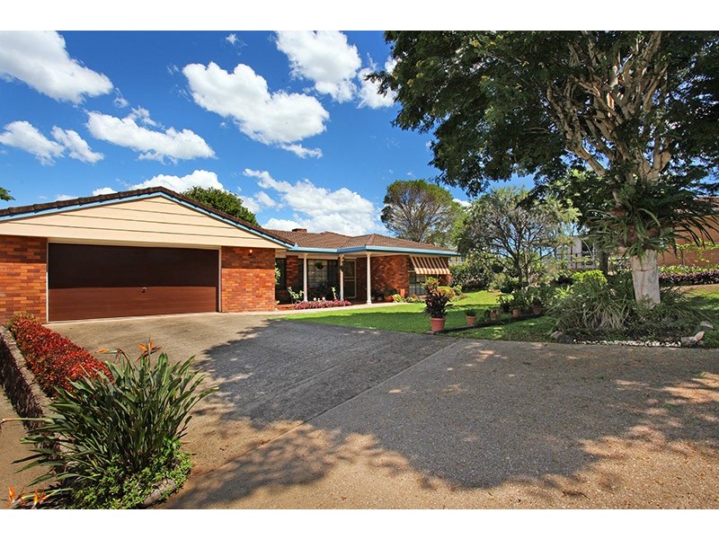 22 Stuart Place, Nambour QLD 4560