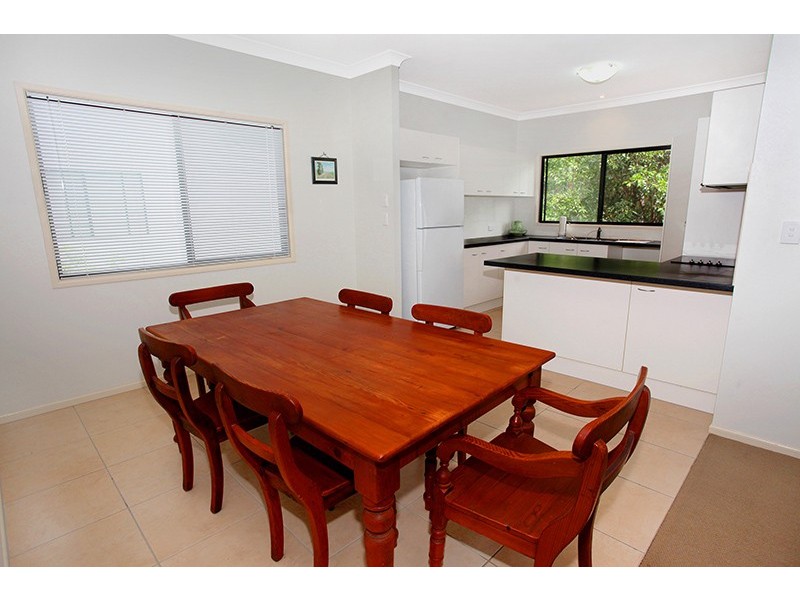 4/9a Deslynn Lane, Nambour QLD 4560