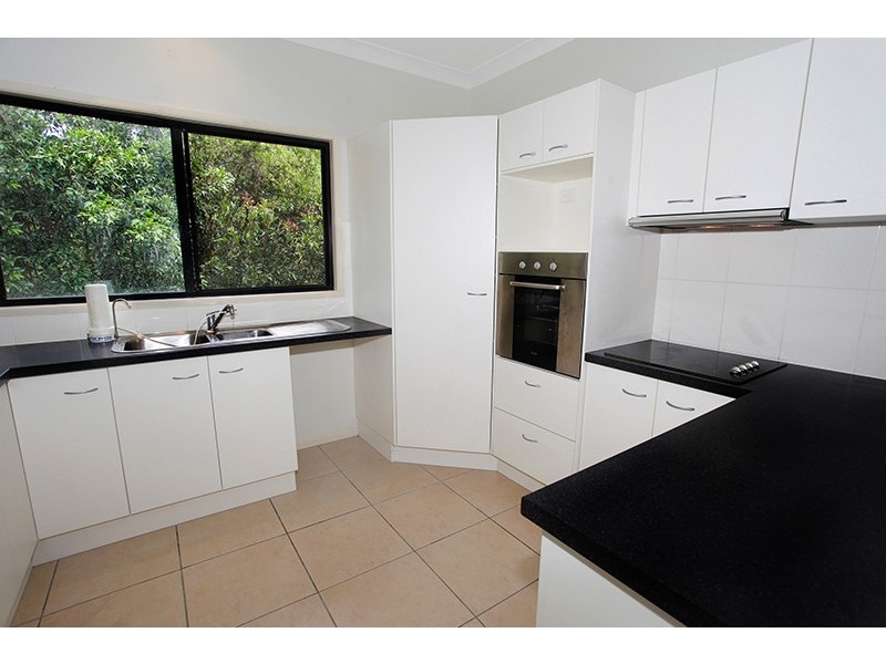 4/9a Deslynn Lane, Nambour QLD 4560