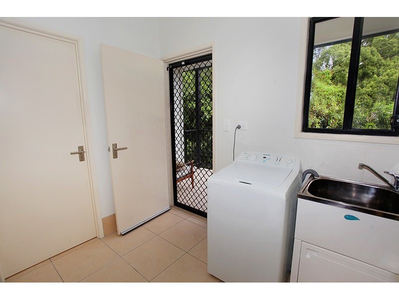 4/9a Deslynn Lane, Nambour QLD 4560