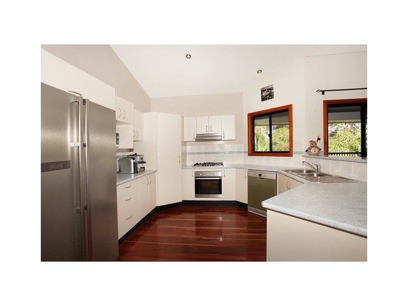 27 Leigha Place, Kureelpa QLD 4560