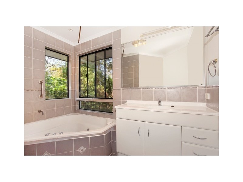 27 Leigha Place, Kureelpa QLD 4560