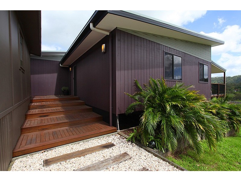 16 Tramline Rise, Nambour QLD 4560