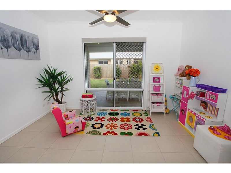 13 Old Davey Crt, Coes Creek QLD 4560