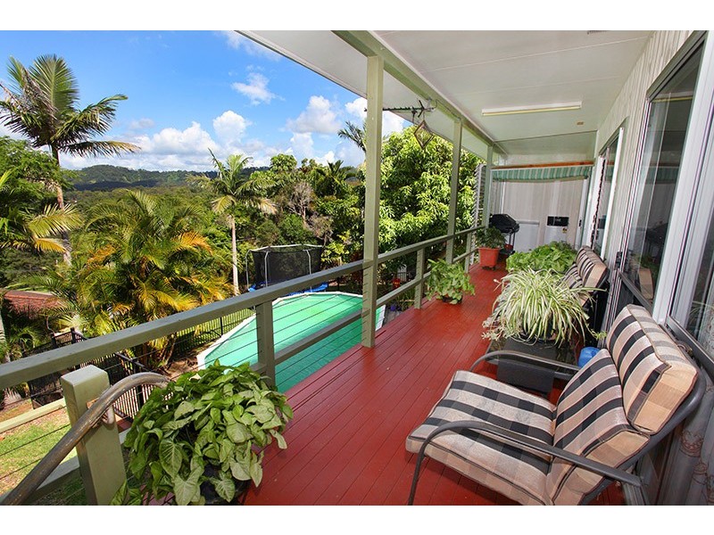 29 Raylee Ave, Nambour QLD 4560