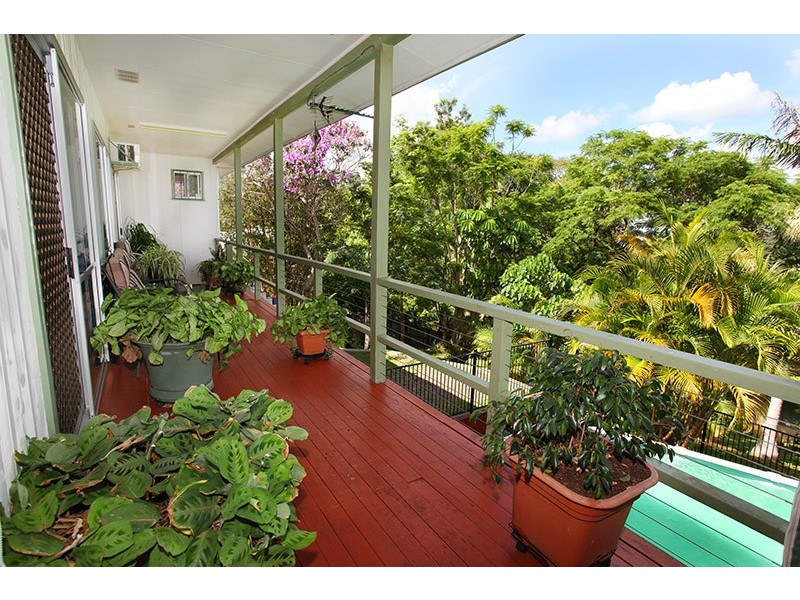 29 Raylee Ave, Nambour QLD 4560