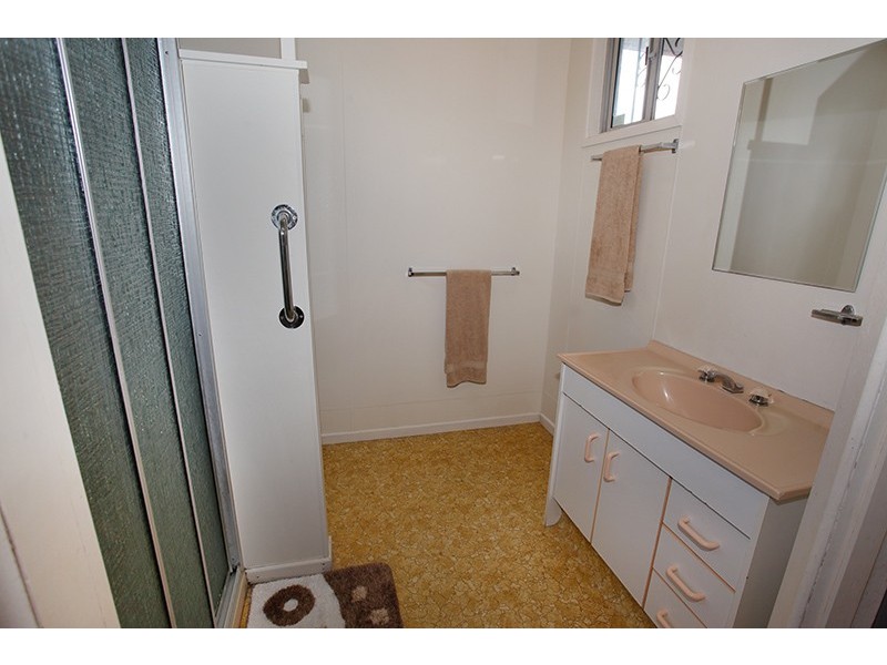 29 Raylee Ave, Nambour QLD 4560