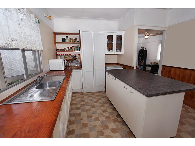 8 Webster Road, Nambour QLD 4560