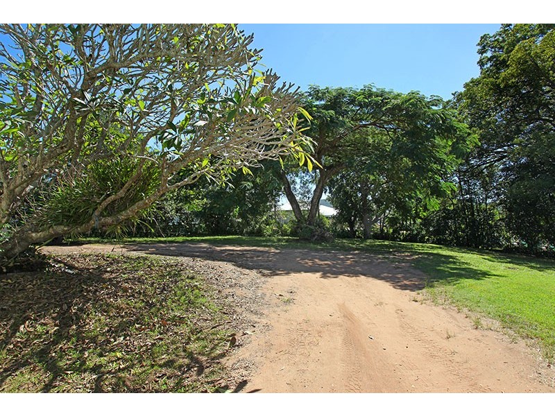 25 Magnolia St, Nambour QLD 4560