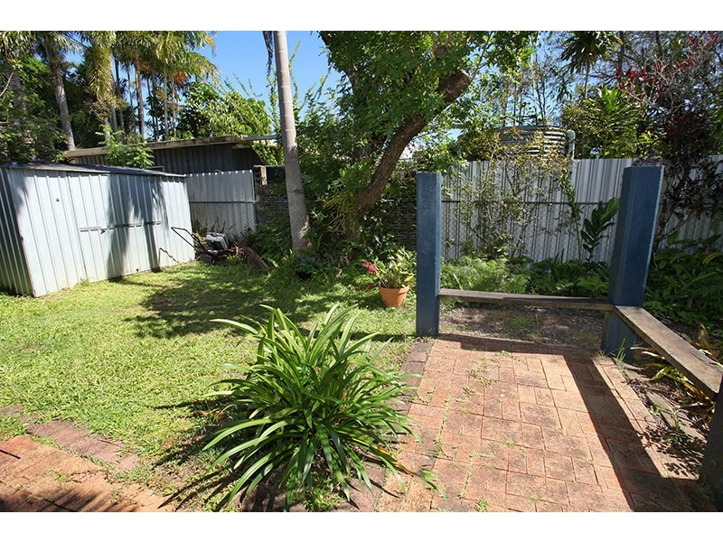 25 Magnolia St, Nambour QLD 4560