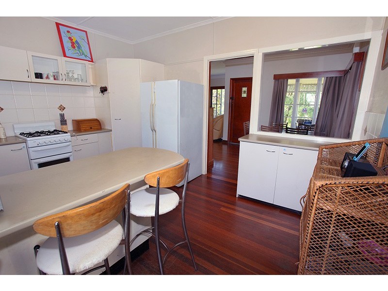 25 Magnolia St, Nambour QLD 4560