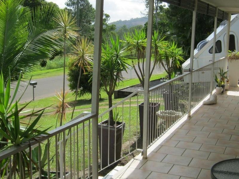4 Savilles Rd, Nambour QLD 4560