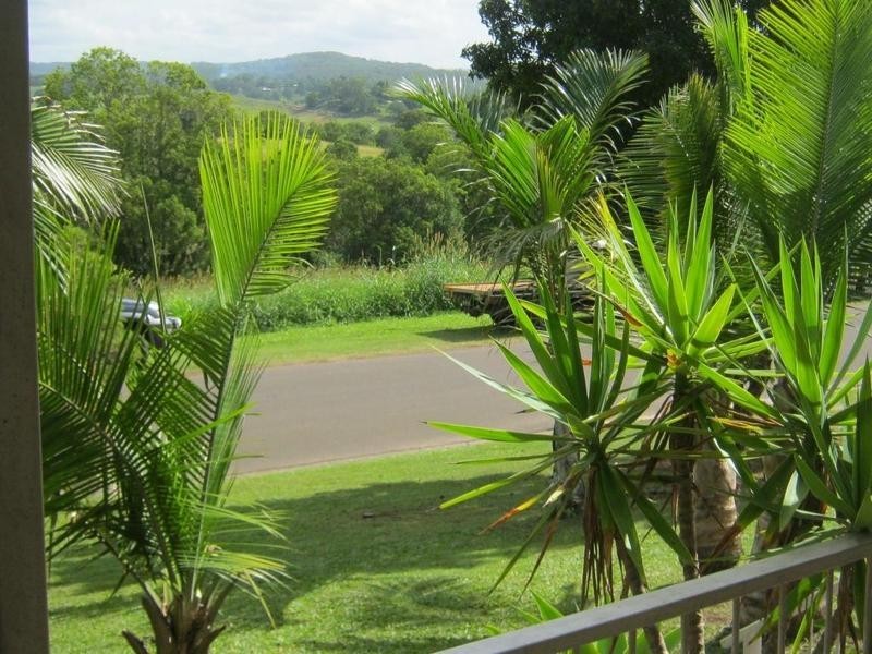 4 Savilles Rd, Nambour QLD 4560