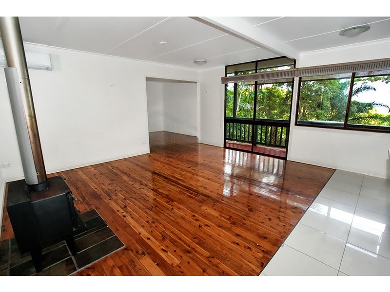 100 Panorama Drive, Nambour QLD 4560