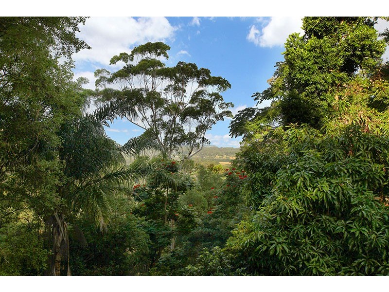 100 Panorama Drive, Nambour QLD 4560