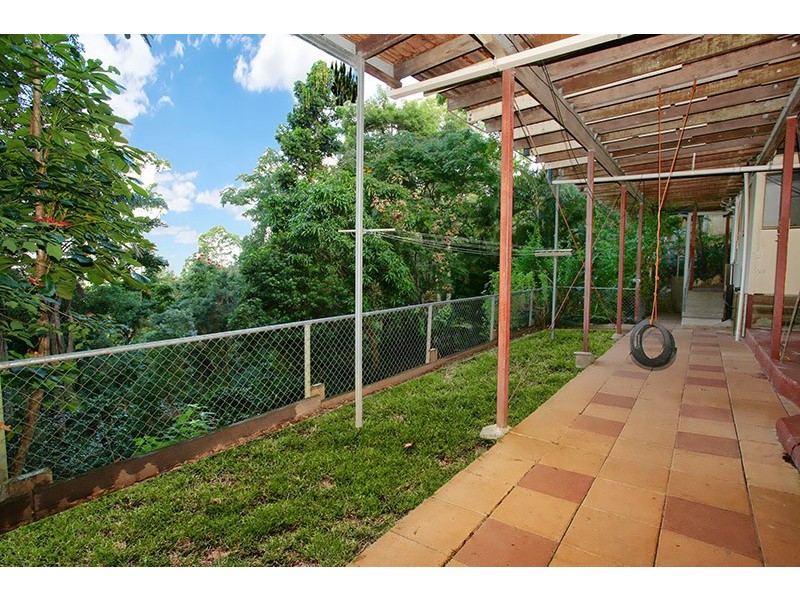 100 Panorama Drive, Nambour QLD 4560