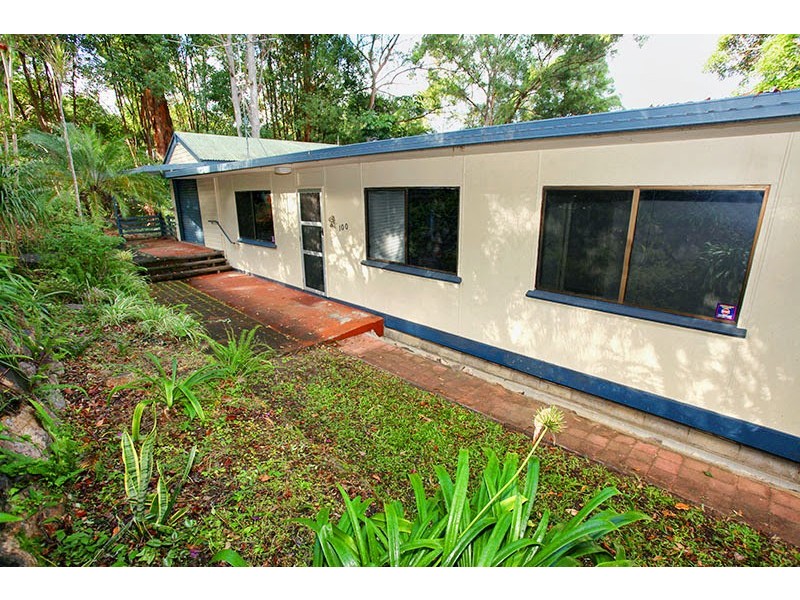 100 Panorama Drive, Nambour QLD 4560