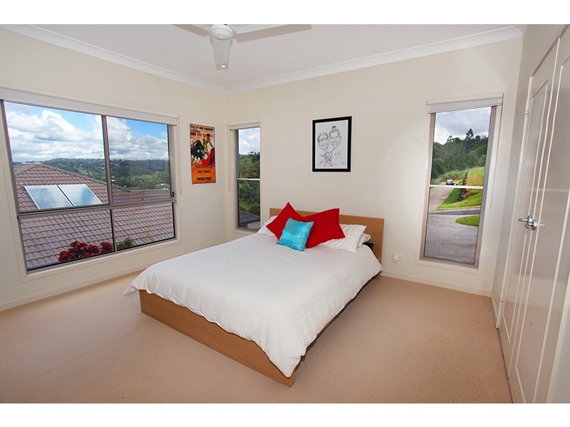 5 Rosella Place, Nambour QLD 4560