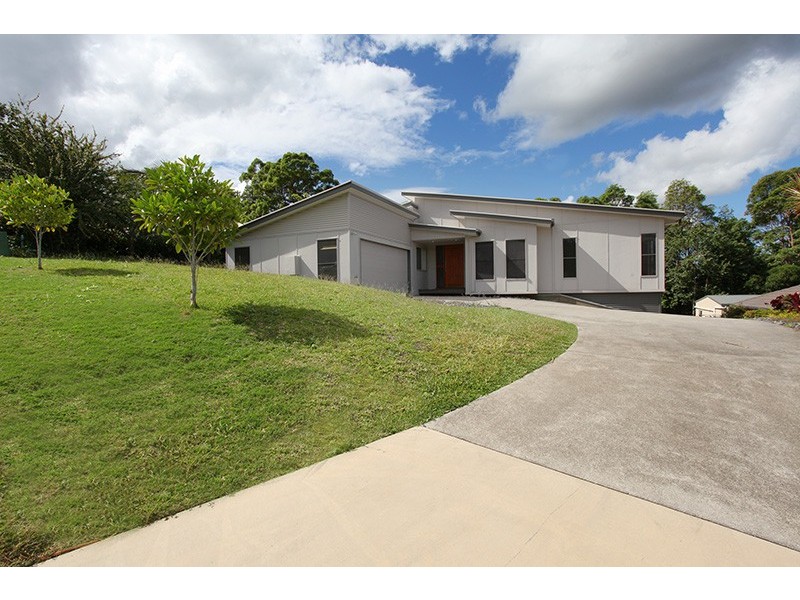 5 Rosella Place, Nambour QLD 4560