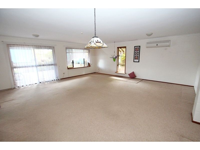 287 Windsor Rd, Nambour QLD 4560
