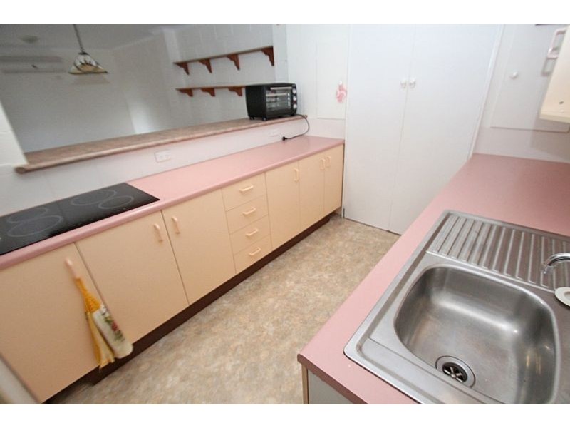 287 Windsor Rd, Nambour QLD 4560