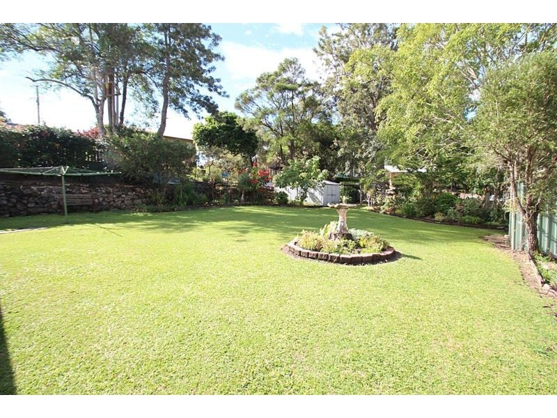 287 Windsor Rd, Nambour QLD 4560