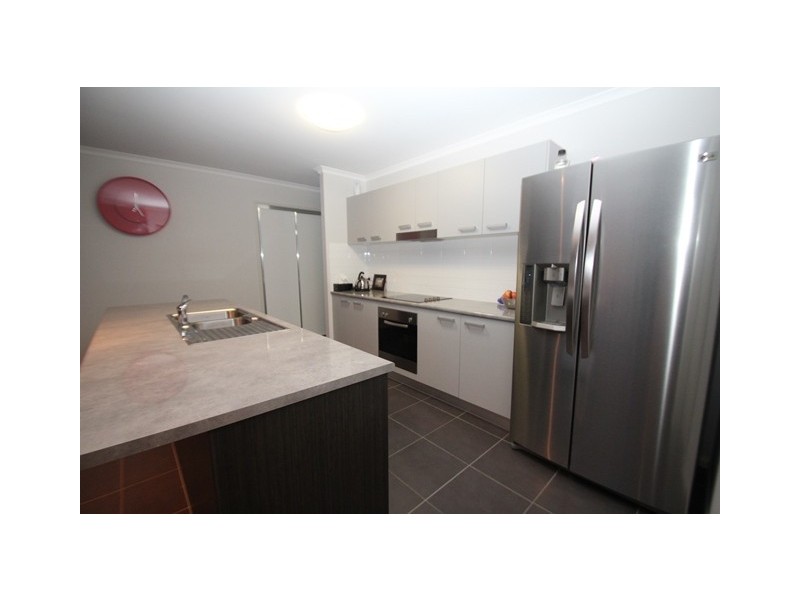 65 Robertson Dve, Burnside QLD 4560
